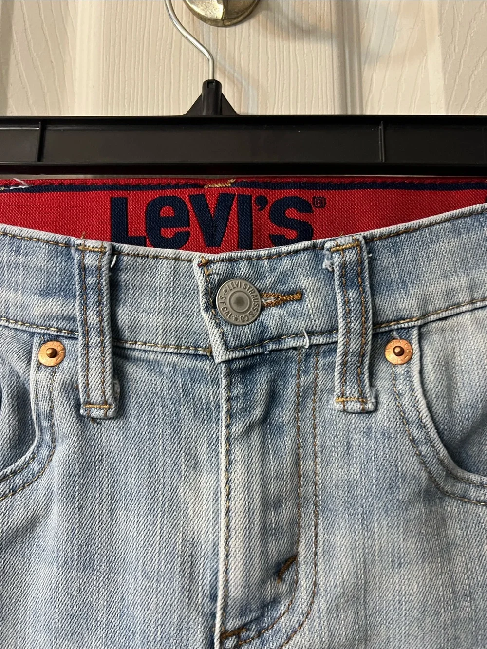 Levi's Boys 10 Light Wash Distressed Stretch Straight Leg Jeans